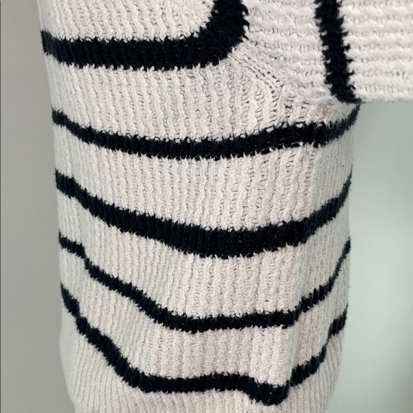 VINCE Ribbed Stripe Sweater, M - Picture 9 of 10